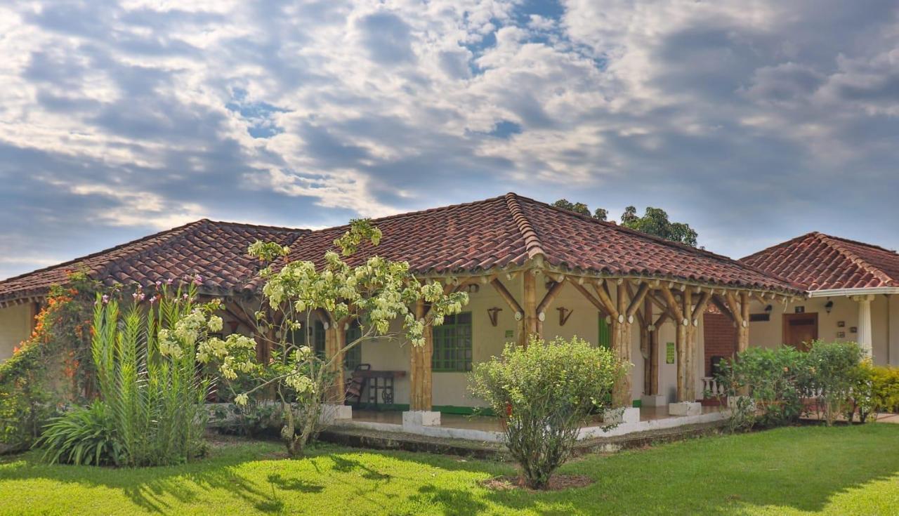Hotel La Coqueta Монтенегро Екстериор снимка