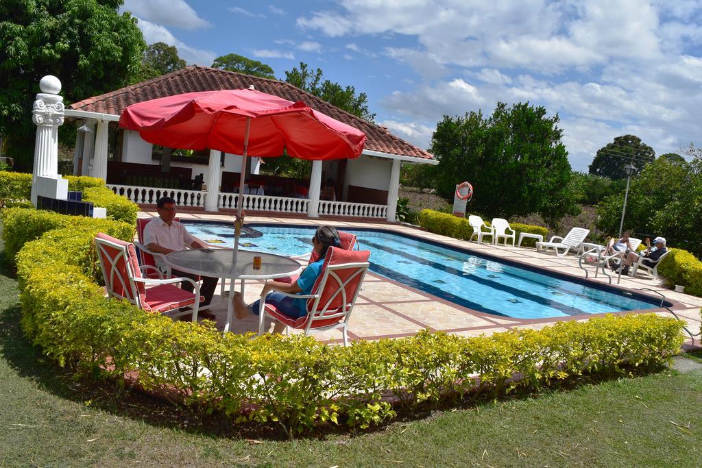 Hotel La Coqueta Монтенегро Екстериор снимка