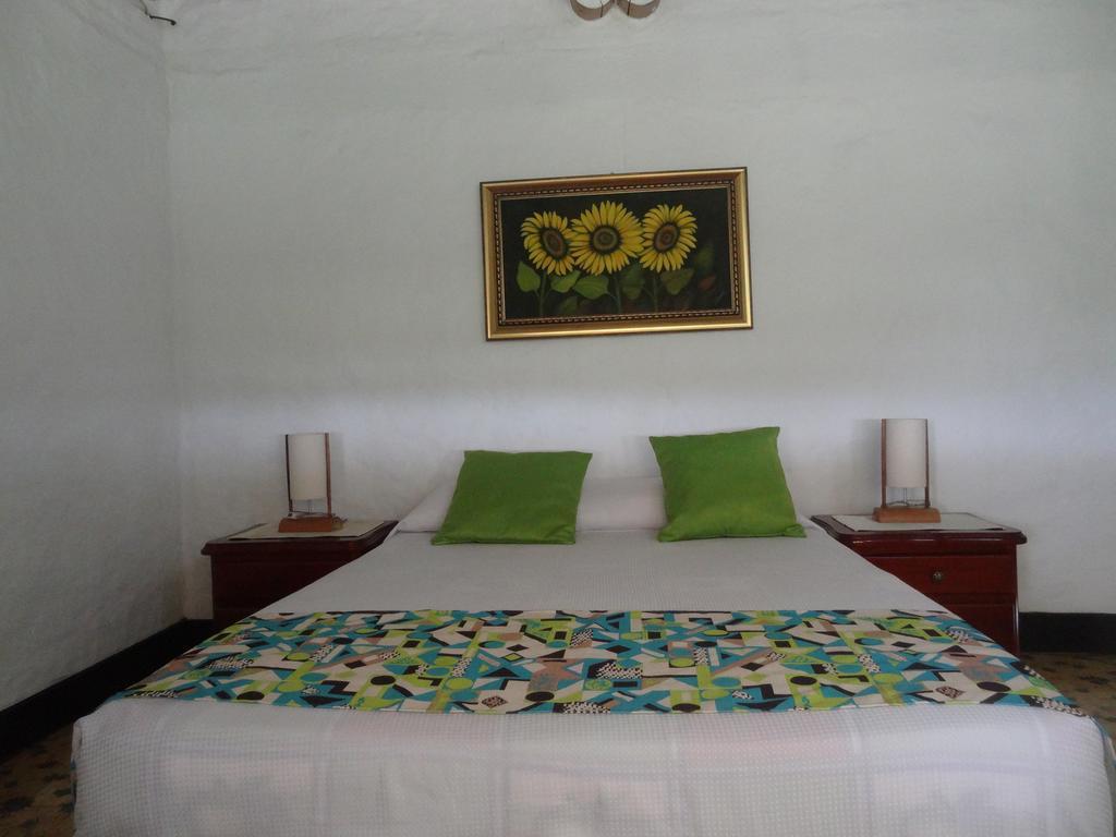 Hotel La Coqueta Монтенегро Екстериор снимка